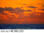 Majorca Sunset in Es Trenc beach in Campos of Mallorca at Balearic islands Spain. Стоковое фото, агентство Ingram Publishing / Фотобанк Лори