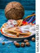 baked toast smeared ice cream in raspberry jam. freshly baked waffle pecan coconut dessert with appendices ice cream.Selective focus. Стоковое фото, агентство Ingram Publishing / Фотобанк Лори