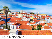 Lisbon cityscape, view of  the Alfama downtown. Стоковое фото, агентство Ingram Publishing / Фотобанк Лори