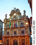 Pamplona Navarra Ayuntamiento city Hall square way of Saint James. Стоковое фото, агентство Ingram Publishing / Фотобанк Лори