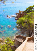 Cami de Ronda track at Lloret de Mar of Costa Brava Catalonia Punta des Calafats. Стоковое фото, агентство Ingram Publishing / Фотобанк Лори