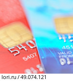 two credit cards with shallow DOF. Стоковое фото, агентство Ingram Publishing / Фотобанк Лори