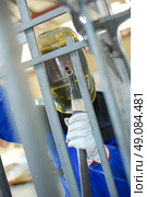 welder doing his work. Стоковое фото, агентство Ingram Publishing / Фотобанк Лори