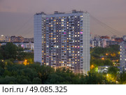 Типовой панельный двадцатидвухэтажный жилой дом серии КОПЭ. Стоковое фото, фотограф Всеволод Чуванов / Фотобанк Лори