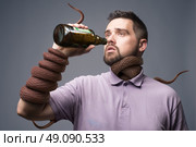 alcoholism concept art. Стоковое фото, агентство Ingram Publishing / Фотобанк Лори