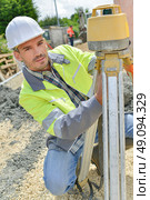 Site surveyor. Стоковое фото, агентство Ingram Publishing / Фотобанк Лори