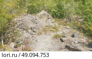 Россия, Краснодарский край, Адлеровский р-н, п. Красная Поляна. Сентябрь 2024. Кругозор Ефремова. Скала. Стоковое видео, видеограф Сергей Татаринцев / Фотобанк Лори