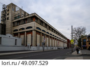 Здание Нижполиграф в городе Нижний Новгород. Дом трудолюбия им. Михаила и Любови Рукавишниковых. Редакционное фото, фотограф Константин Григорьев / Фотобанк Лори