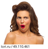 Portrait of pinup girl isolated. Стоковое фото, агентство Ingram Publishing / Фотобанк Лори