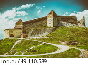 Rasnov Medieval Citadel In Romania Built Between 1211 and 1225. Стоковое фото, агентство Ingram Publishing / Фотобанк Лори