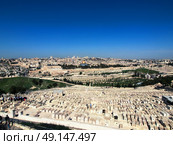 Panoramic view form the Mount of Olives on the old city of Jerusalem, Israel. Стоковое фото, агентство Ingram Publishing / Фотобанк Лори