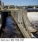 Lock and Dam No. 1 on the Mississippi River, Minneapolis, Hennepin County, Minnesota, USA. Стоковое фото, агентство Ingram Publishing / Фотобанк Лори