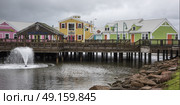 Colourful buildings in Spinnakers Landing, Summerside, Prince Edward Island, Canada. Стоковое фото, агентство Ingram Publishing / Фотобанк Лори