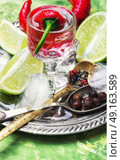 pepper vodka. Стоковое фото, агентство Ingram Publishing / Фотобанк Лори