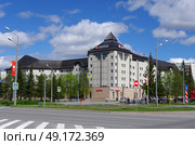 Azimut Отель Тобольск (бывш. гостиница Славянская). Тюменская область, город Тобольск, 9-й микрорайон, 1. Редакционное фото, фотограф Алексей Иванов / Фотобанк Лори