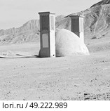 blur in iran near yazd the antique zoroastrian temple abandonated house and contruction. Стоковое фото, агентство Ingram Publishing / Фотобанк Лори
