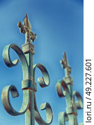 in the sky an iron fence prospective and abstracr background. Стоковое фото, агентство Ingram Publishing / Фотобанк Лори