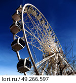 in south africa close up of the blur ferris weel  texture background and sky. Стоковое фото, агентство Ingram Publishing / Фотобанк Лори