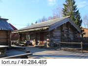 В усадьбе средневекового рушанина. Старая Русса, Новгородская область. Редакционное фото, фотограф Екатерина Ворончихина / Фотобанк Лори