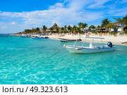 Puerto Morelos beach in Riviera Maya at Mayan Mexico. Стоковое фото, агентство Ingram Publishing / Фотобанк Лори