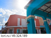 Cozumel island houses Plaza Punta Langosta in Mexico Mayan riviera. Стоковое фото, агентство Ingram Publishing / Фотобанк Лори