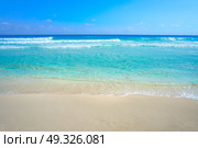 Playa Marlin in Cancun Beach at Riviera Maya of Mexico. Стоковое фото, агентство Ingram Publishing / Фотобанк Лори