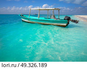 Isla Mujeres island Caribbean beach of Riviera Maya in Mexico. Стоковое фото, агентство Ingram Publishing / Фотобанк Лори