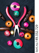 colorful beads for creativity. set of stylish beads for making ornaments. Стоковое фото, агентство Ingram Publishing / Фотобанк Лори