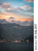 views of Mount Annapurna Himalayas, Nepal, Asia. Стоковое фото, агентство Ingram Publishing / Фотобанк Лори