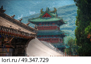 Shaolin is a Buddhist monastery in central China. Located on the mountain. Shaolin is a Buddhist monastery. Стоковое фото, агентство Ingram Publishing / Фотобанк Лори