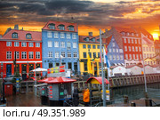Nyhavn is the old harbor of Copenhagen. Denmark. Nyhavn is the old harbor of Copenhagen. Стоковое фото, агентство Ingram Publishing / Фотобанк Лори