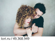 Young couple in love have a good time together . Стоковое фото, агентство Ingram Publishing / Фотобанк Лори