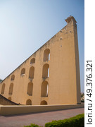 Jantar Mantar - the observatory, built in 1727-1734 gg. Rajput by Maharaja Sawai Jai Singh in which he founded shortly before the city of Jaipur. Стоковое фото, агентство Ingram Publishing / Фотобанк Лори