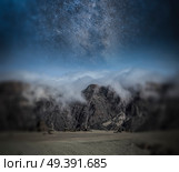 starry night sky over the mountains. Astrophotography. Стоковое фото, агентство Ingram Publishing / Фотобанк Лори