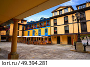 Oviedo fontan square in Asturias of Spain. Стоковое фото, агентство Ingram Publishing / Фотобанк Лори