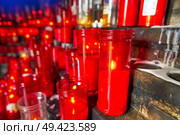 catholic candles from prayers christian symbol. Стоковое фото, агентство Ingram Publishing / Фотобанк Лори