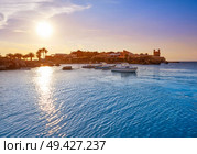 Nova Tabarca island port in Alicante of Spain. Стоковое фото, агентство Ingram Publishing / Фотобанк Лори