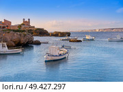 Nova Tabarca island port in Alicante of Spain. Стоковое фото, агентство Ingram Publishing / Фотобанк Лори