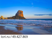 Arenal Bol beach in Calpe also Calp in Alicante of spain at Costa Blanca Arenal-Bol Ifach penon. Стоковое фото, агентство Ingram Publishing / Фотобанк Лори