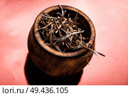 Dried rosemary leaves.Rosmarinus officinalis.Dried natural rosemary spice. Dried herbs rosemary leaf. Стоковое фото, агентство Ingram Publishing / Фотобанк Лори