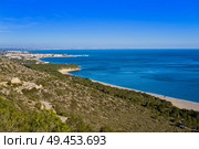 Playa Illot del Torn Hospitalet del Infant beach in Costa dorada of Tarragona Catalonia L’ametlla. Стоковое фото, агентство Ingram Publishing / Фотобанк Лори