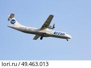 Турбовинтовой ближнемагистральный пассажирский самолёт ATR 72 авиакомпании UTAir. Редакционное фото, фотограф Илья Юрукин / Фотобанк Лори
