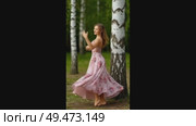 В березовой рощи. Стоковое AI-видео, аниматор Антонина Тарасова / Фотобанк Лори