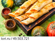 Moldovan pie made of yeast puff pastry.Pie with pumpkin.Placinta. Traditional Moldavian pie. Стоковое фото, агентство Ingram Publishing / Фотобанк Лори