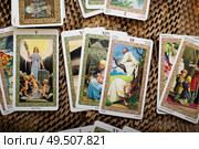 divination card Tarot set up. close up. Редакционное фото, агентство Ingram Publishing / Фотобанк Лори
