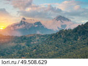 views of Mount Annapurna Himalayas, Nepal, Asia. Стоковое фото, агентство Ingram Publishing / Фотобанк Лори