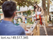 Cheerful, relaxed family having fun on vacation. Стоковое фото, агентство Ingram Publishing / Фотобанк Лори