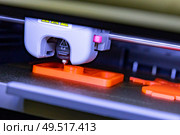 Россия. Санкт-Петербург. Процесс 3D-печати изделия. Russia. Saint-Petersburg. The process of 3D printing the product. Стоковое фото, фотограф Алексей Смышляев / Фотобанк Лори