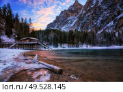 winter sunrise with colorful cloudscape over Lago di Braies, Dolomites, Italy. winter sunrise over Lago di Braies, Dolomites, Italy. Стоковое фото, агентство Ingram Publishing / Фотобанк Лори