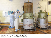 daily checking of the machine. Стоковое фото, агентство Ingram Publishing / Фотобанк Лори